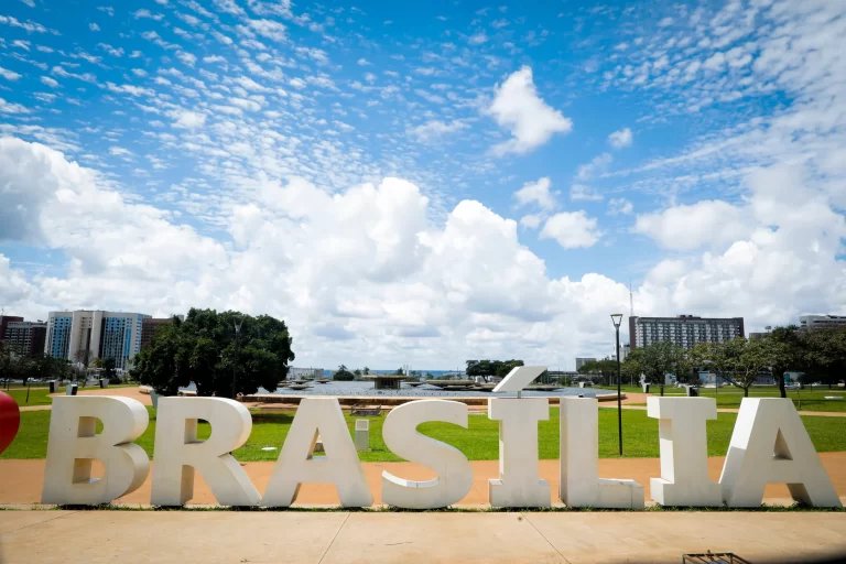 Leia mais sobre o artigo Em momento histórico, proposta do GDF para o Conjunto Urbanístico de Brasília é aprovada