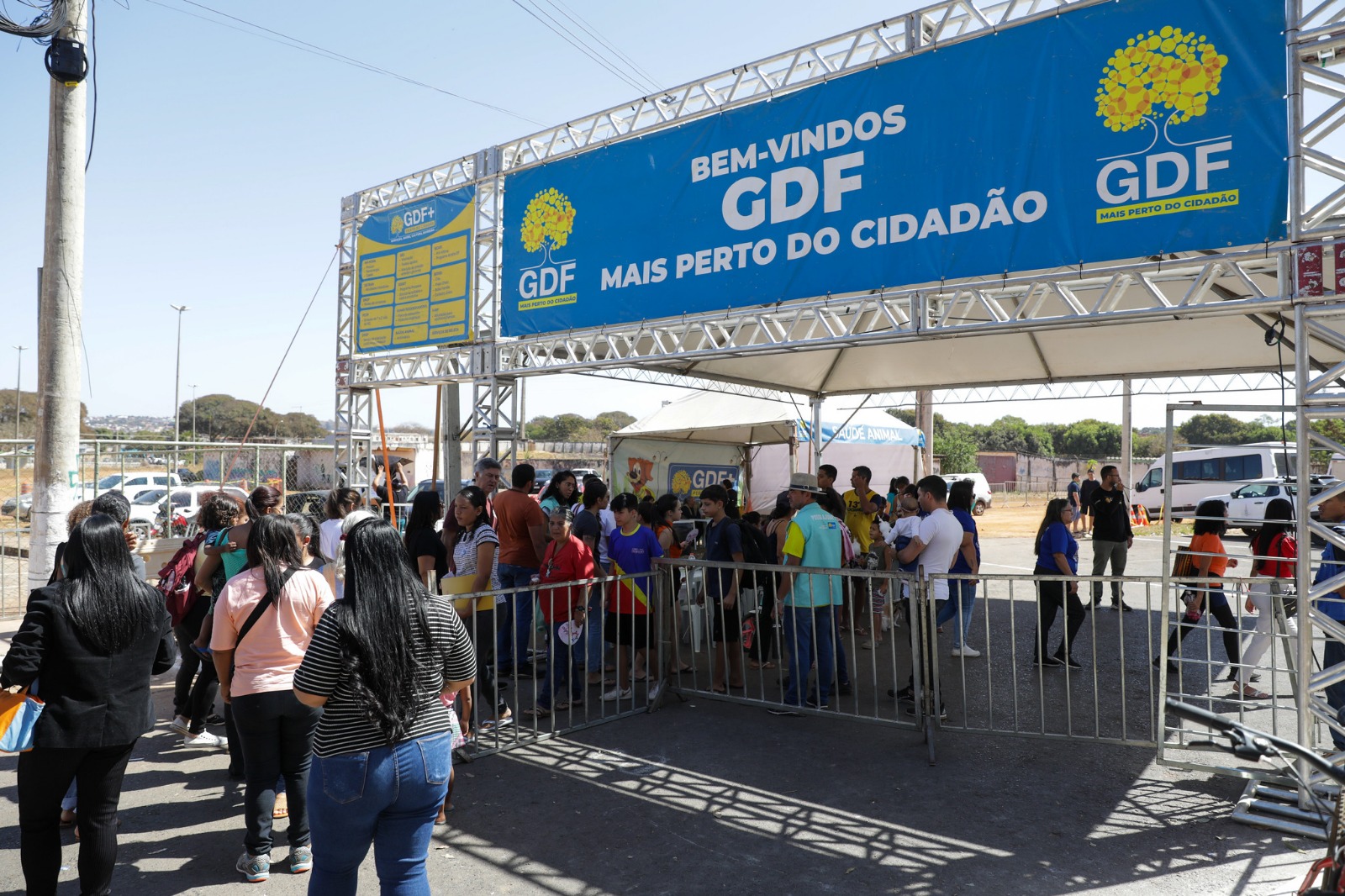 Você está visualizando atualmente GDF Mais Perto do Cidadão oferece serviços na Colônia Agrícola 26 de Setembro